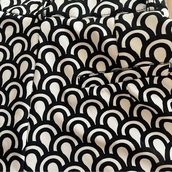 Black Tape Women’s High Waist Patterned Shorts Small | Geometric Print Dressy - Picture 11 of 12